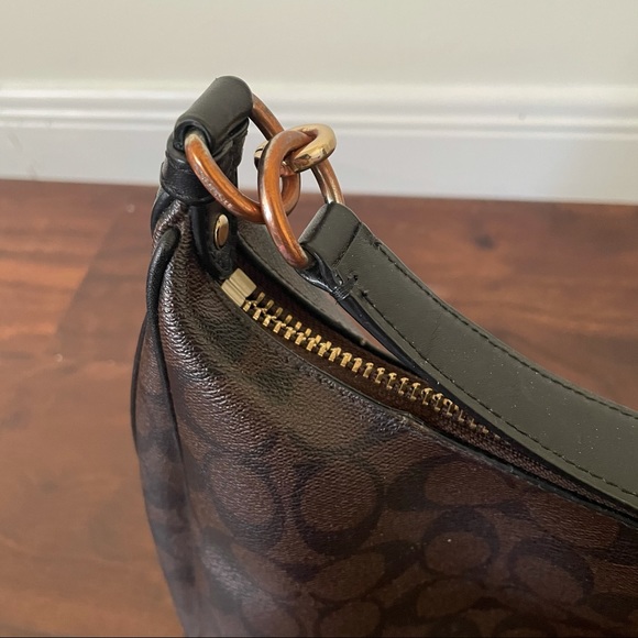 Coach Hobo Bag - Picture 13 of 16